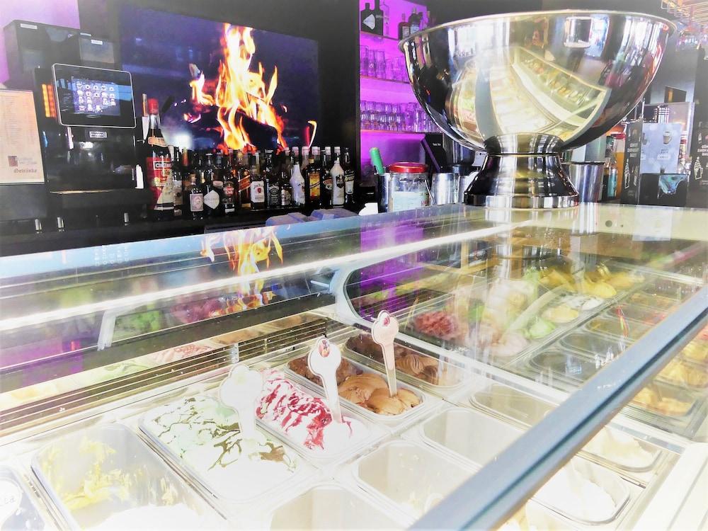 Hotel Kunibert Der Fiese Köln Ngoại thất bức ảnh