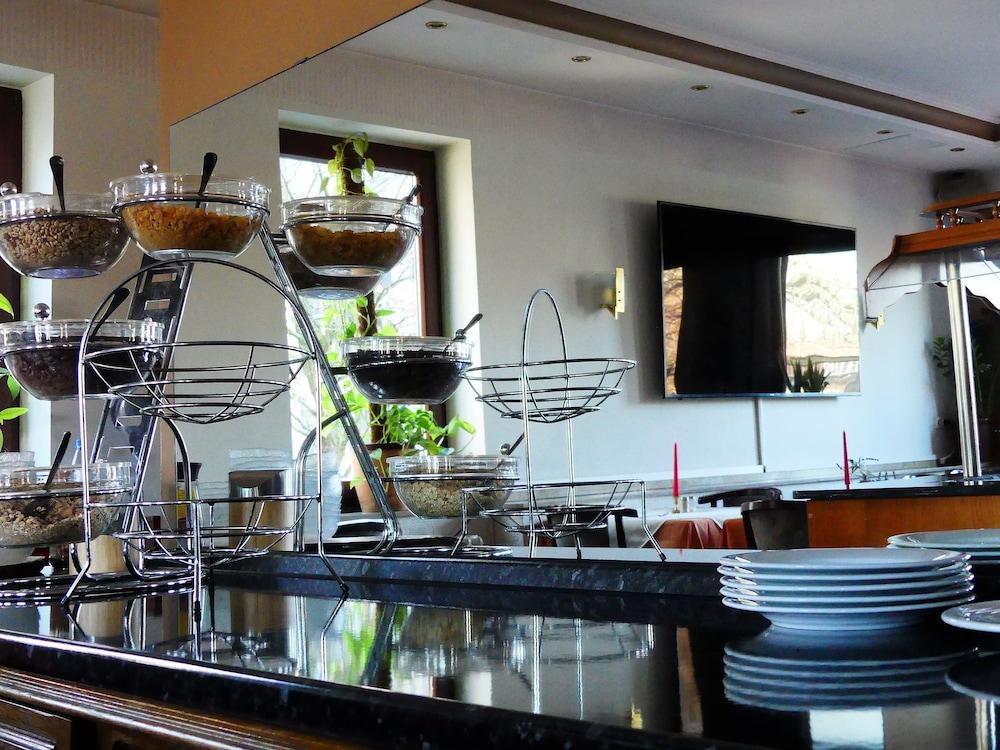 Hotel Kunibert Der Fiese Köln Ngoại thất bức ảnh