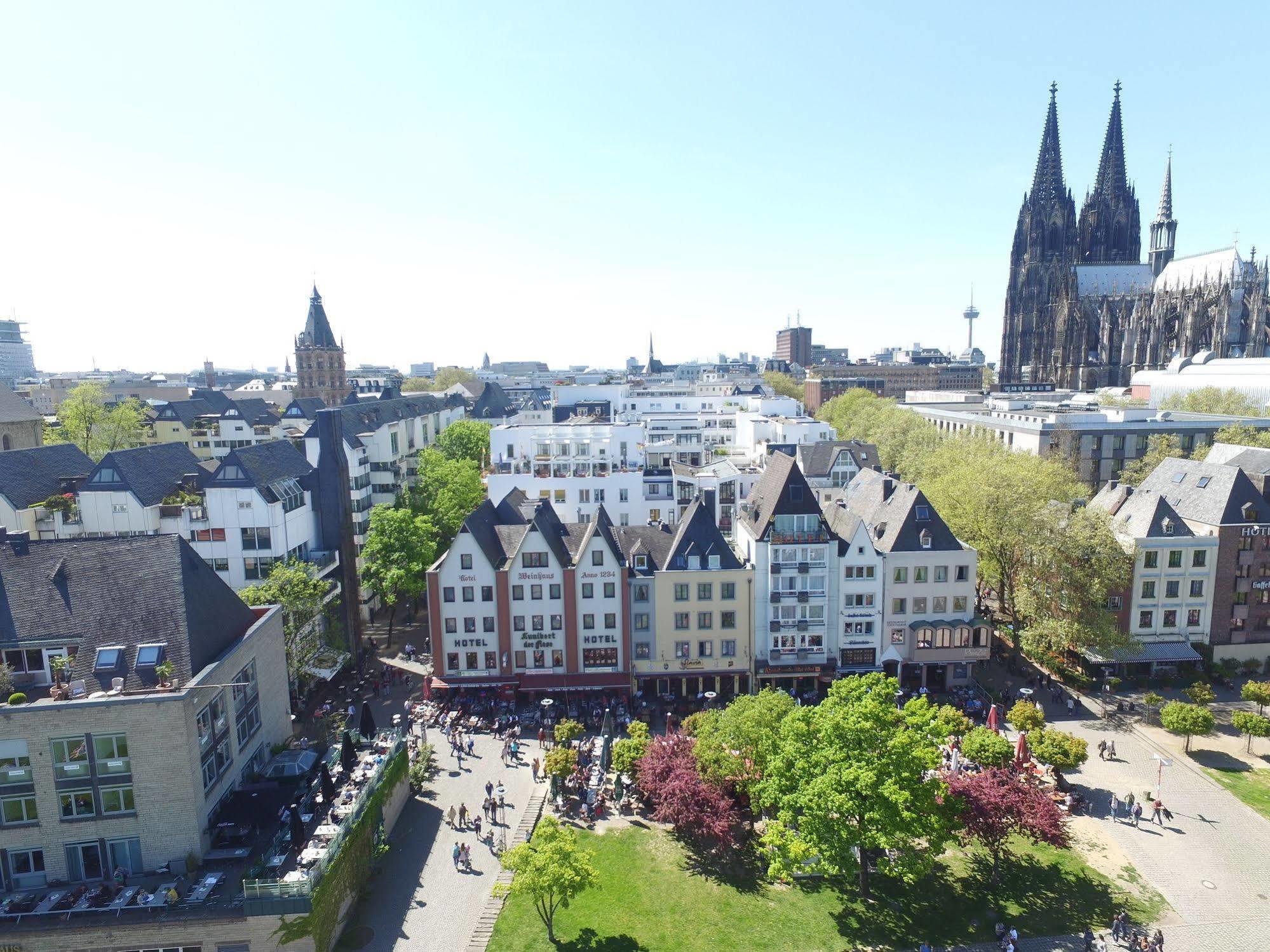 Hotel Kunibert Der Fiese Köln Ngoại thất bức ảnh