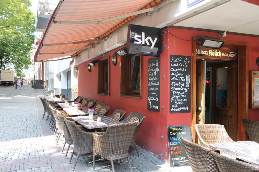 Hotel Kunibert Der Fiese Köln Ngoại thất bức ảnh