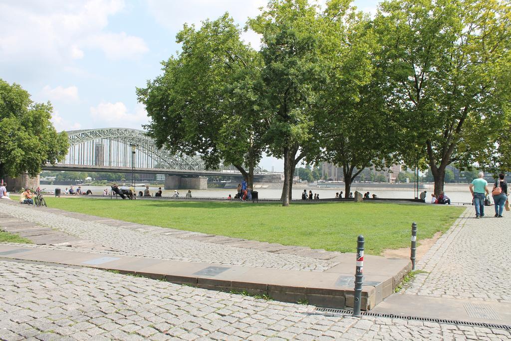 Hotel Kunibert Der Fiese Köln Ngoại thất bức ảnh