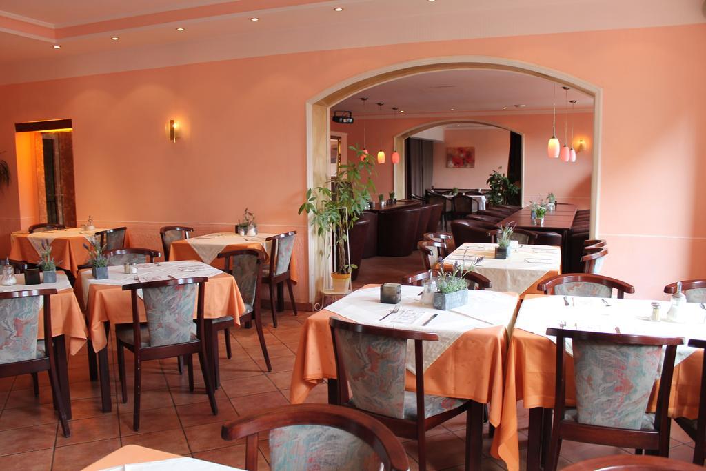 Hotel Kunibert Der Fiese Köln Ngoại thất bức ảnh
