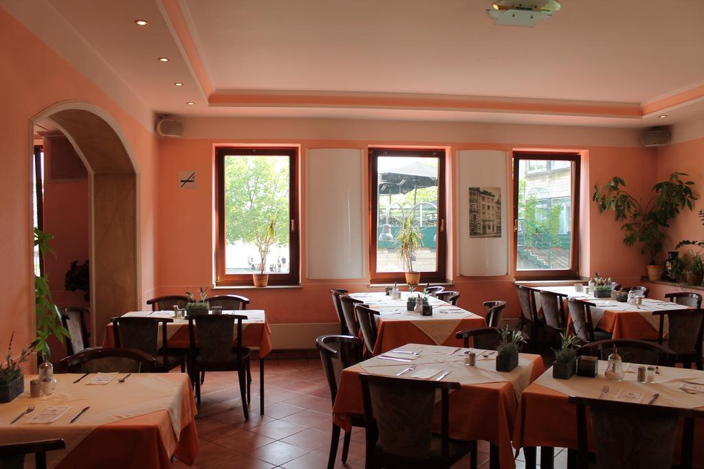 Hotel Kunibert Der Fiese Köln Ngoại thất bức ảnh